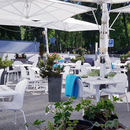 Baltic Palace Aparthotel โปเบียโรโว ภายนอก รูปภาพ