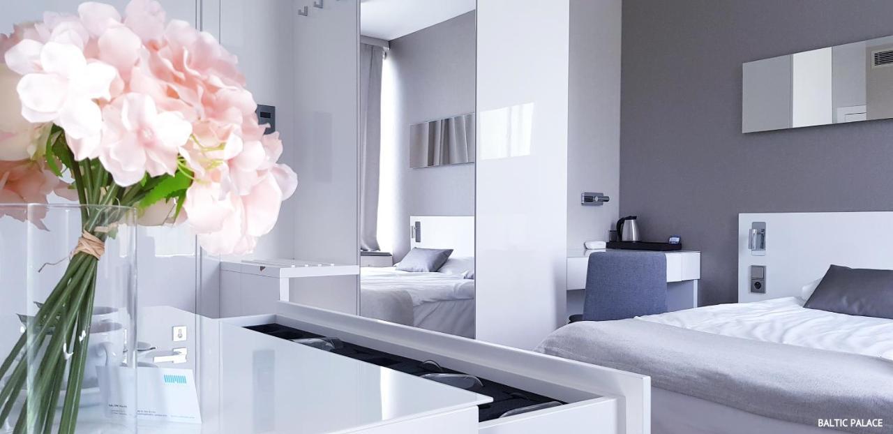 Baltic Palace Aparthotel โปเบียโรโว ภายนอก รูปภาพ