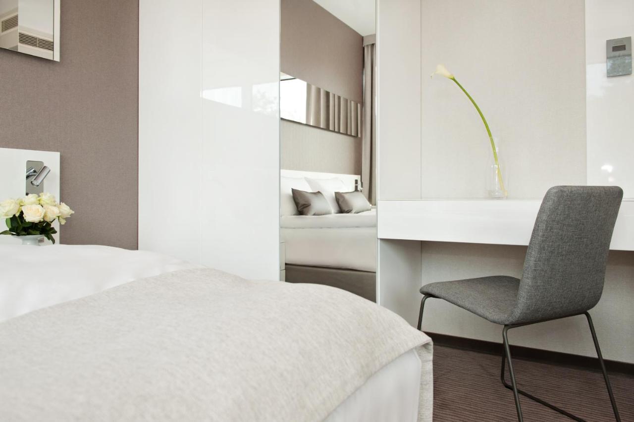 Baltic Palace Aparthotel โปเบียโรโว ภายนอก รูปภาพ